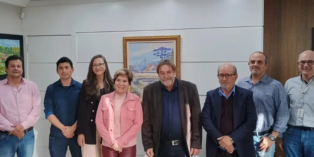 Elizabeth Schmidt, Ivanor Müller e demais lideranças estiveram reunidos para debater o projeto