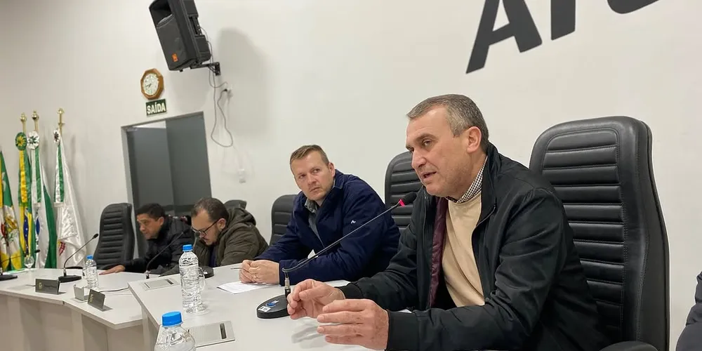 O prefeito Irani Barros (PSD) abriu a audiência destacando os benefícios aos moradores