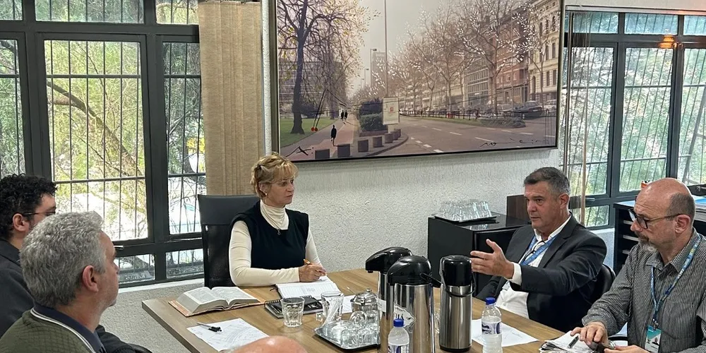 Equipe da Prefeitura de Imbaú esteve reunida com representantes da Caixa Econômica Federal