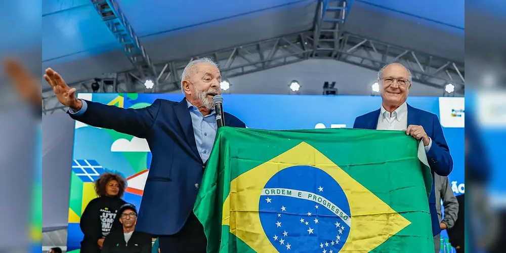 Lula se colocou à disposição para negociar a taxação de 50% que os EUA querem impor às exportações brasileiras