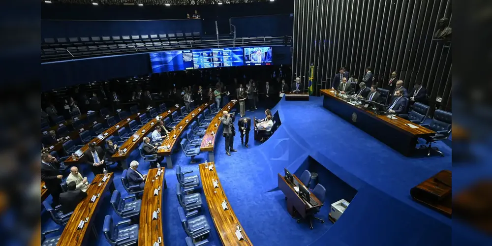Senado aprova nova tabela do IR que isenta quem recebe até dois salários mínimos