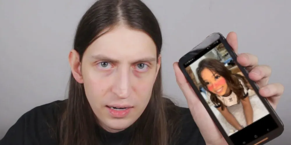 Aos 26 anos, Felipe construiu sua trajetória na internet desde 2012