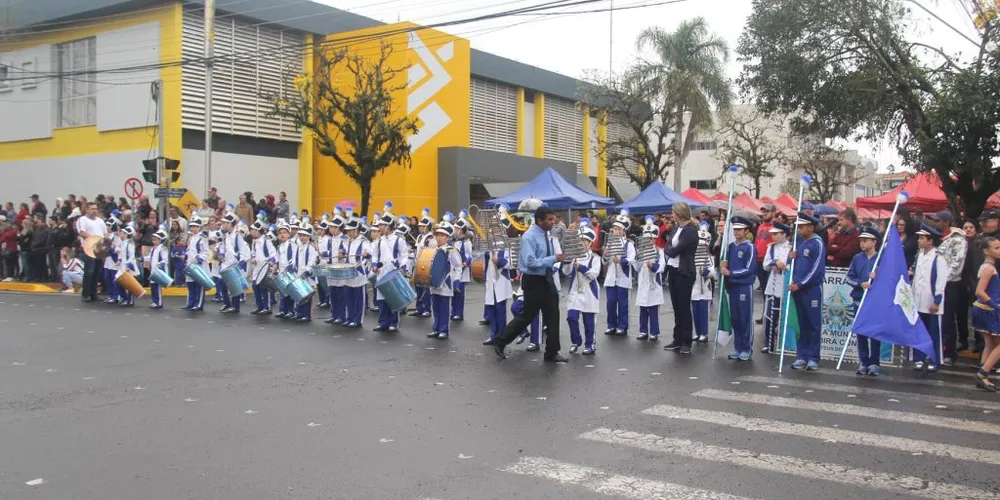 A Administração Municipal convida a população para que todos prestigiem o evento