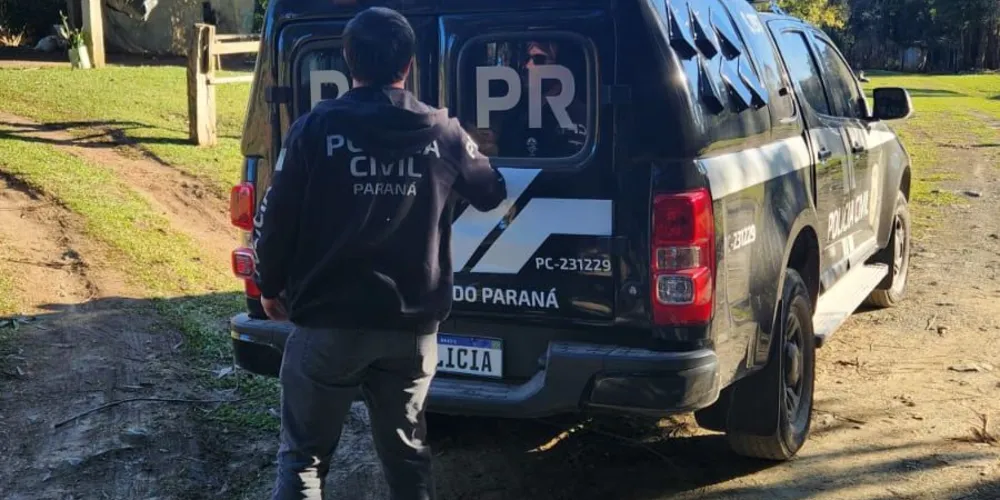 Equipe do PCPR flagrou o suspeito em residência com a vítima