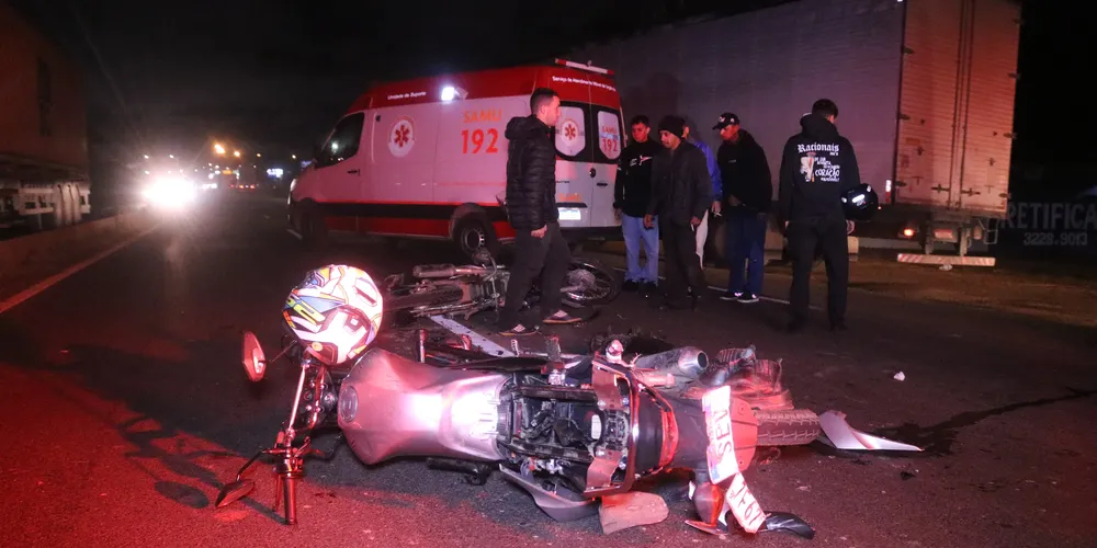 Veículos foram danificados