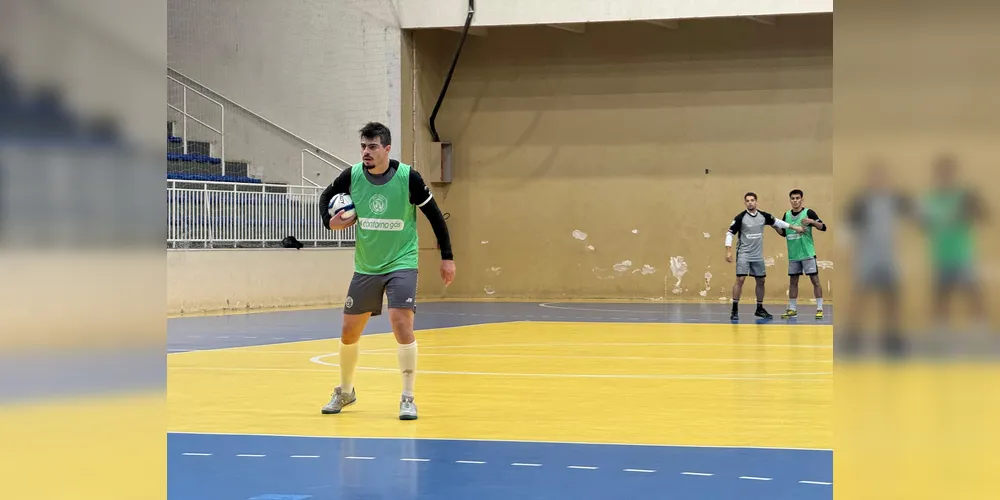 Pivô Ary participou da vitória sobre a equipe do Andirá