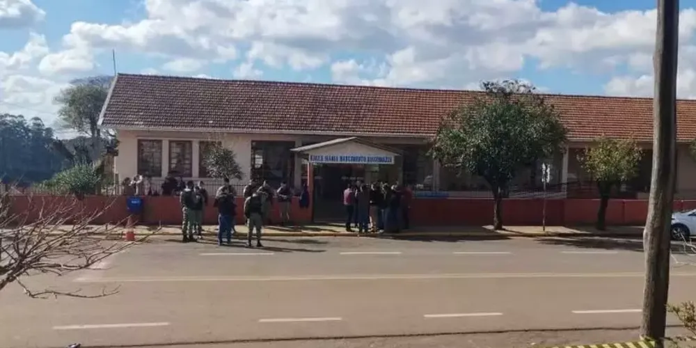 Atentado ocorreu por volta das 10h da manhã