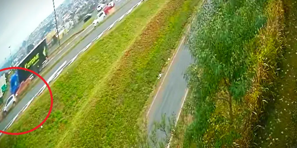 Acidente aconteceu por volta das 18h, próximo ao início da avenida Souza Naves