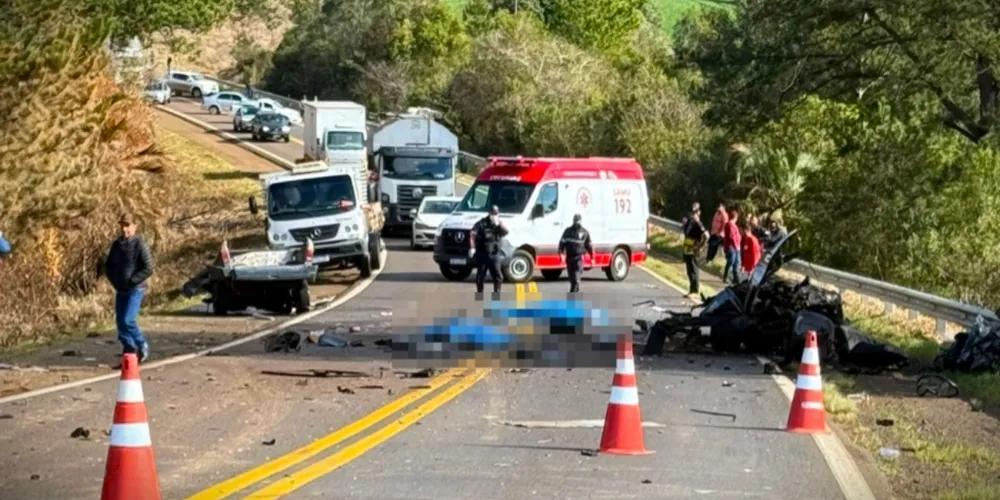 Rodovia está interditada até a realização dos trabalhos
