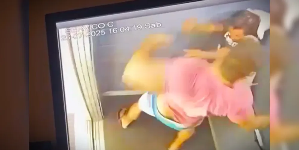 Agressões aconteceram no elevador de um condomínio de luxo
