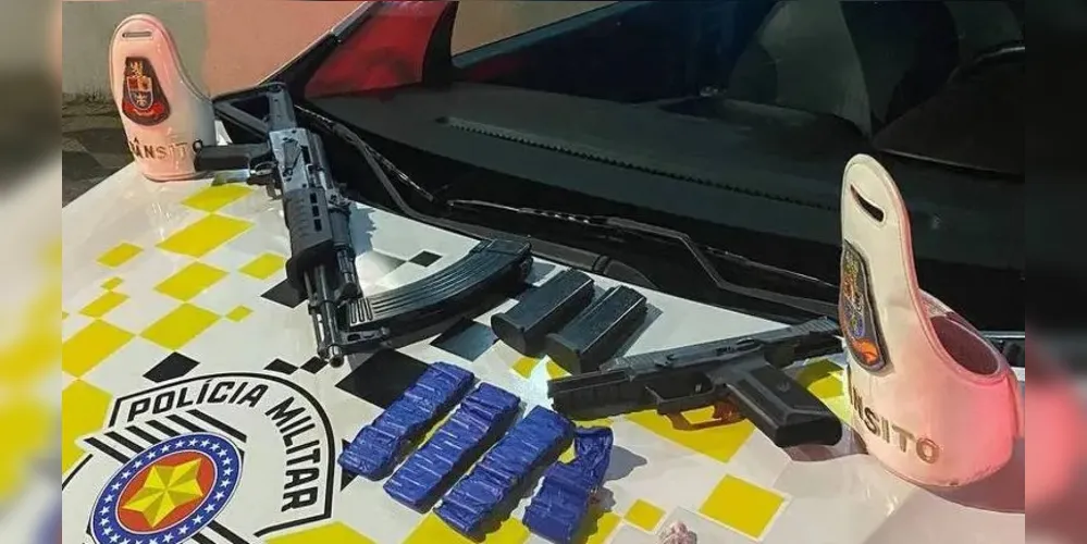 Armamento apreendido com a suspeita de 34 anos