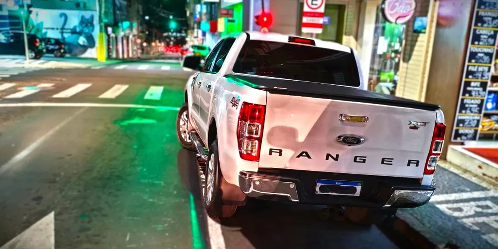 Caminhonete atingiu a cabeça do homem, nesta terça-feira (24)