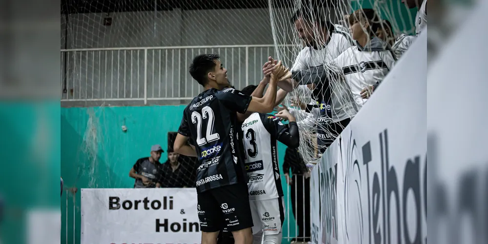 O Contorno Futsal enfrenta o Seleto Maringá em um duelo direto pela liderança do Grupo N na segunda fase da competição