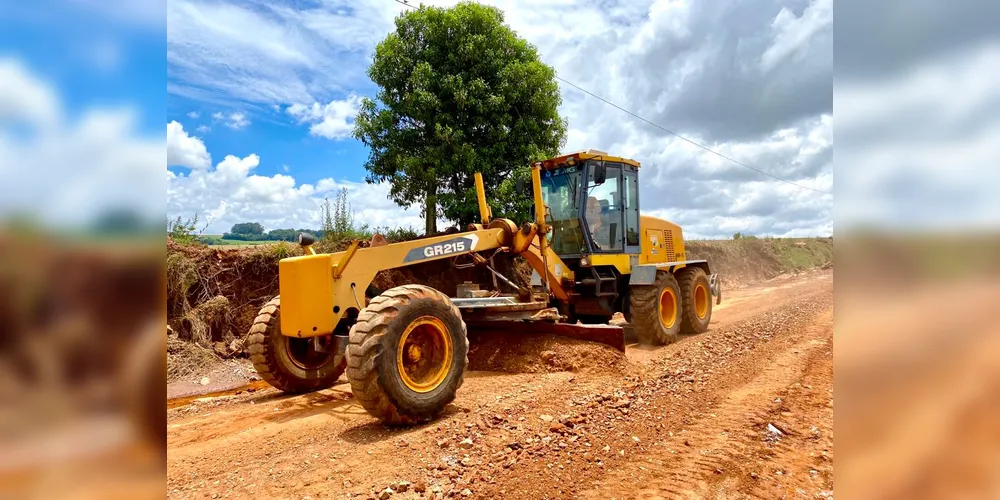 Foram 100 quilômetros de ruas patroladas pela Prefeitura durante os sete primeiros meses de 2025
