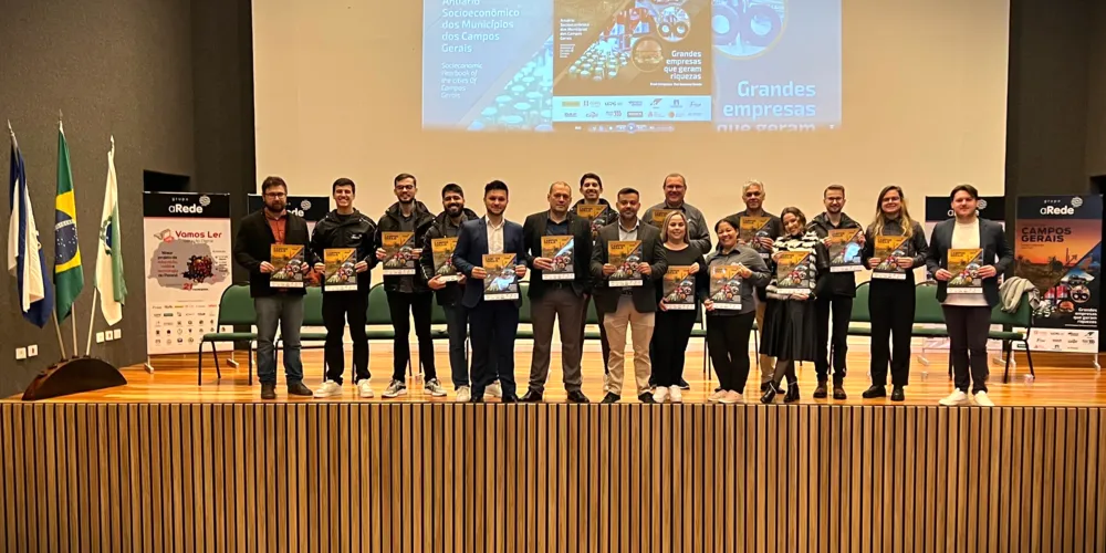 Parte da equipe do Grupo aRede que esteve no evento de lançamento