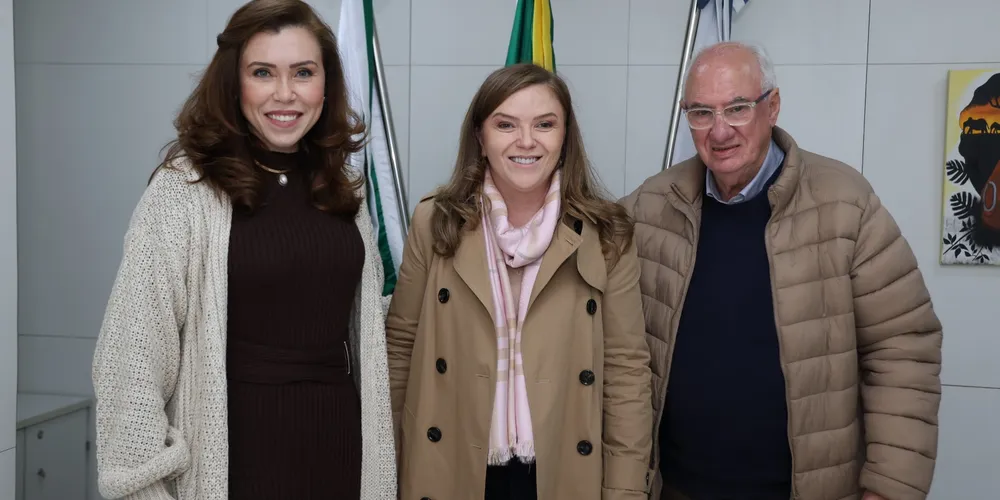 Bianca Mariano, Leandre Dal Ponte e Reinaldo Cardoso estiveram reunidos