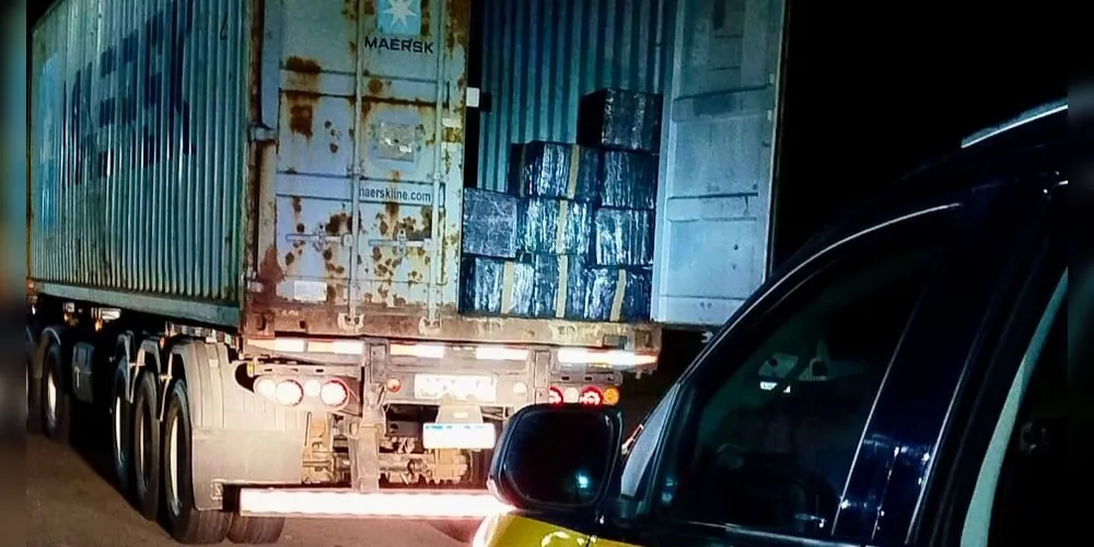O caminhão estava carregado de maconha