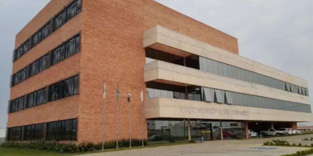 As vagas foram divulgadas pela Prefeitura Municipal de Carambeí