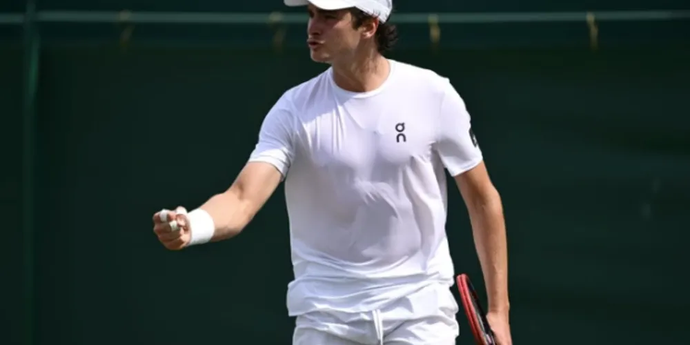 João Fonseca comemorando um de seus pontos