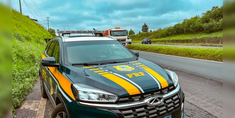 Acidente aconteceu por volta das 14 horas desse domingo