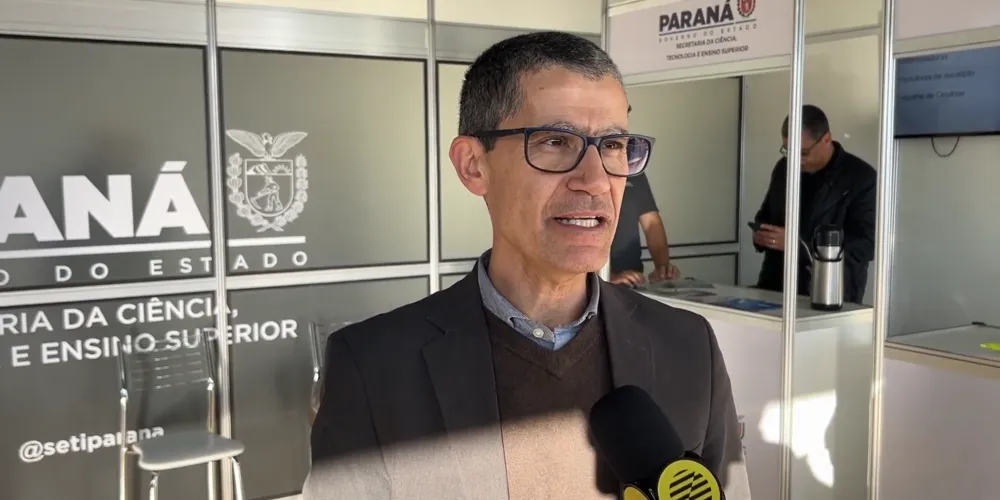 Vice-reitor da UEPG, Ivo Demiate concede entrevista para o Portal aRede.