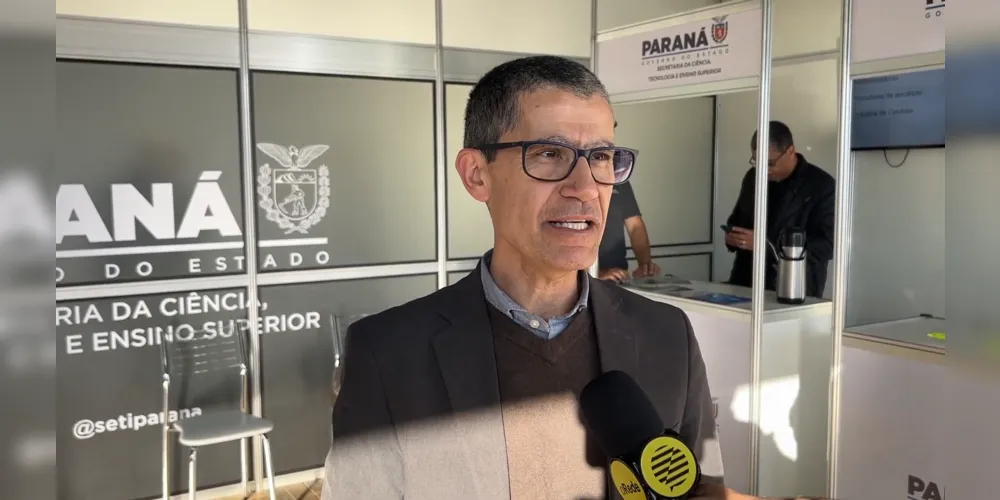 Vice-reitor da UEPG, Ivo Demiate concede entrevista para o Portal aRede.
