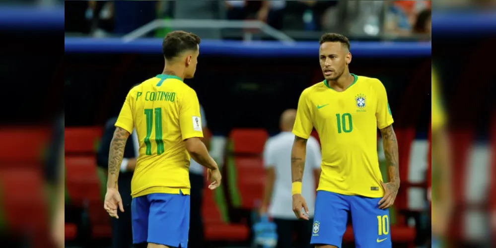 Coutinho e Neymar jogando pela Seleção Brasileira