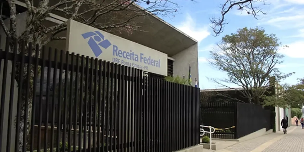 Sede da Receita Federal em Ponta Grossa