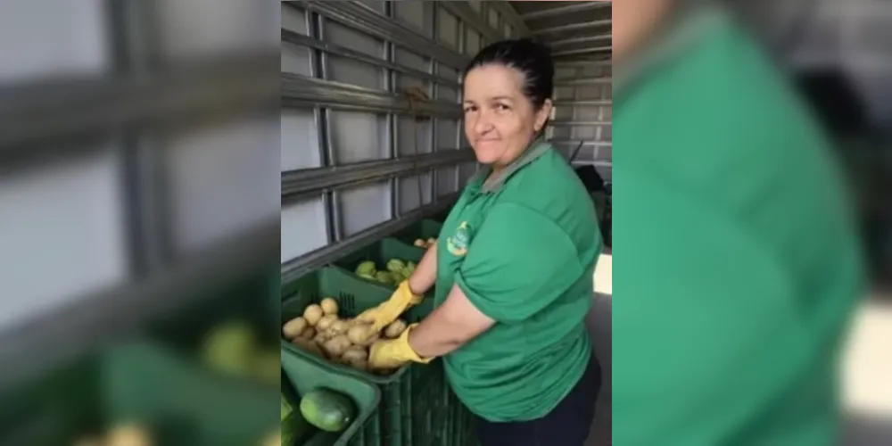 Três equipes vão percorrer os bairros para trocar recicláveis por frutas, verduras e legumes