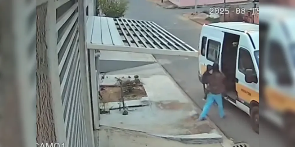 A criança não sofreu nenhum ferimento e foi entregue na escola