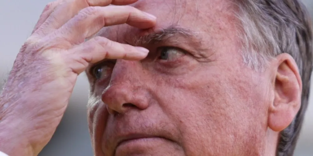 Suspeita surgiu a partir de um documento encontrado no celular de Bolsonaro