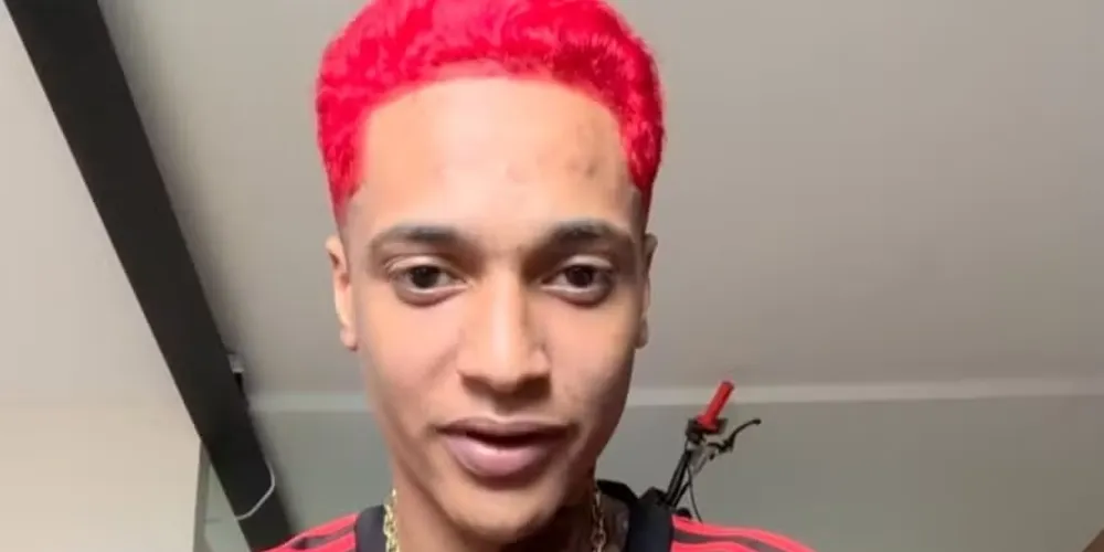 O rapper e amigos impediram o cumprimento de um mandado de busca e apreensão