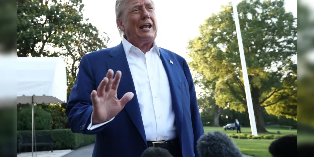 Trump também alertou Israel para não lançar mais bombas contra o Irã, pois isso seria uma violação do cessar-fogo
