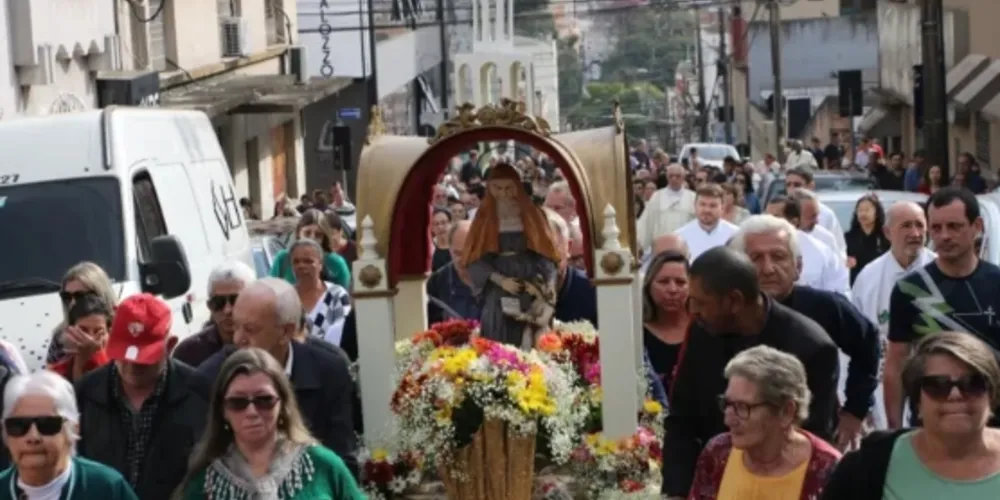 Dia de Sant'Ana é celebrado neste sábado