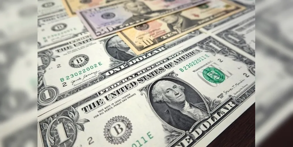 Cotação da moeda americana em relação ao real acompanhou a dinâmica internacional
