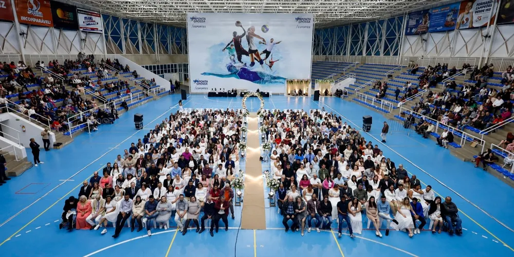 226 casias estiveram presentes no evento para se casarem