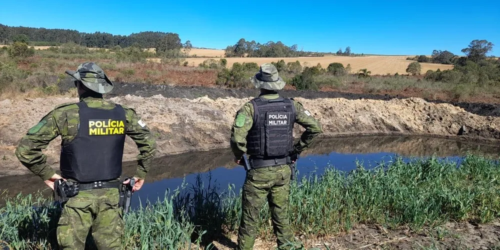 Operação aconteceu em colaboração entre a Polícia Militar Ambiental e a Secretaria de Meio Ambiente de Carambeí