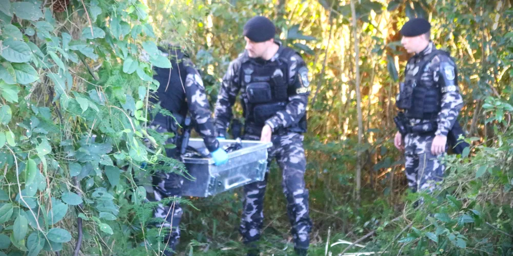 Corpo foi recolhido com o auxílio da Polícia Científica