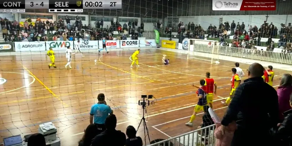 Imagem mostra momento que garantiu o empate para a equipe de Ponta Grossa