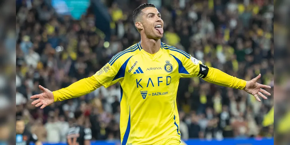 Cristiano Ronaldo com as cores do Al Nassr
