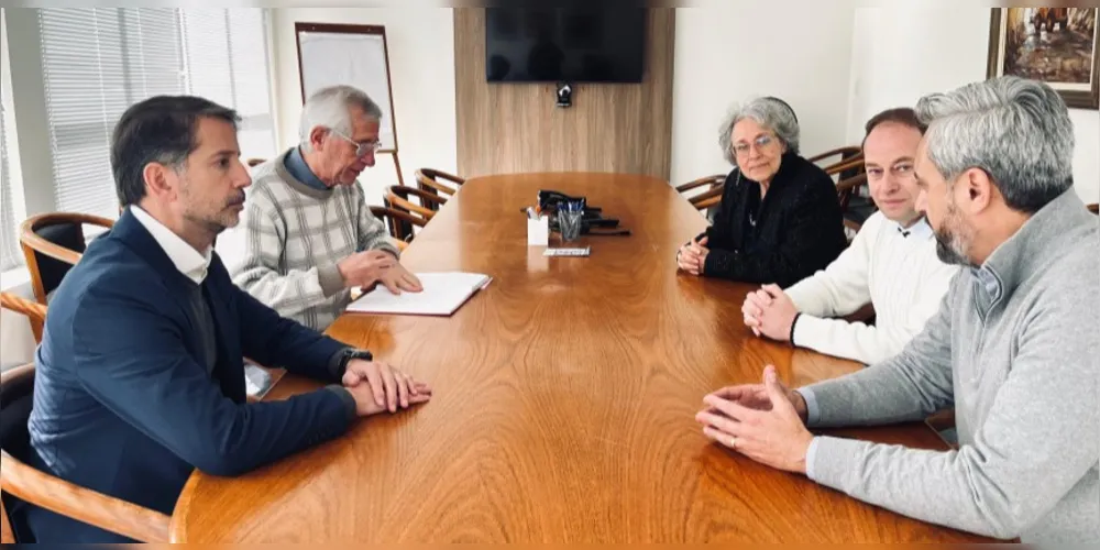 Frente Parlamentar das Engenharias e Infraestrutura da Assembleia Legislativa do Paraná (Alep) se reúnem na sede do Instituto de Engenharia do Paraná
