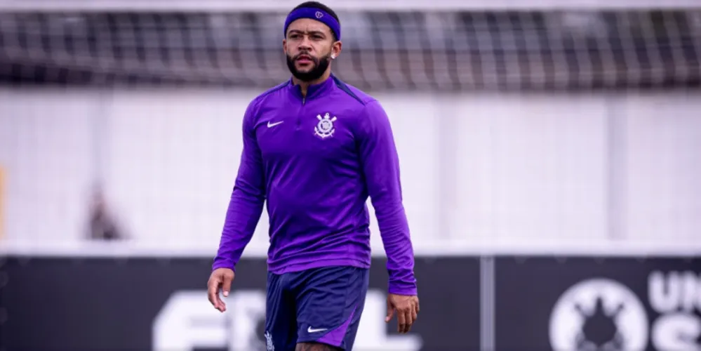 Depay viajou com o Corinthians para partida da Copa do Brasil