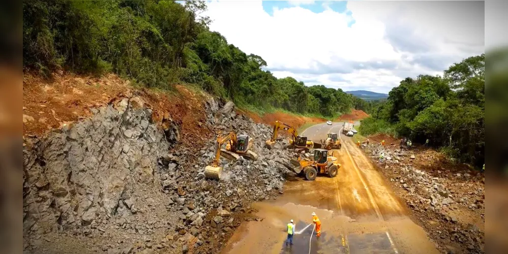 Pista será liberada somente a conclusão dos trabalhos