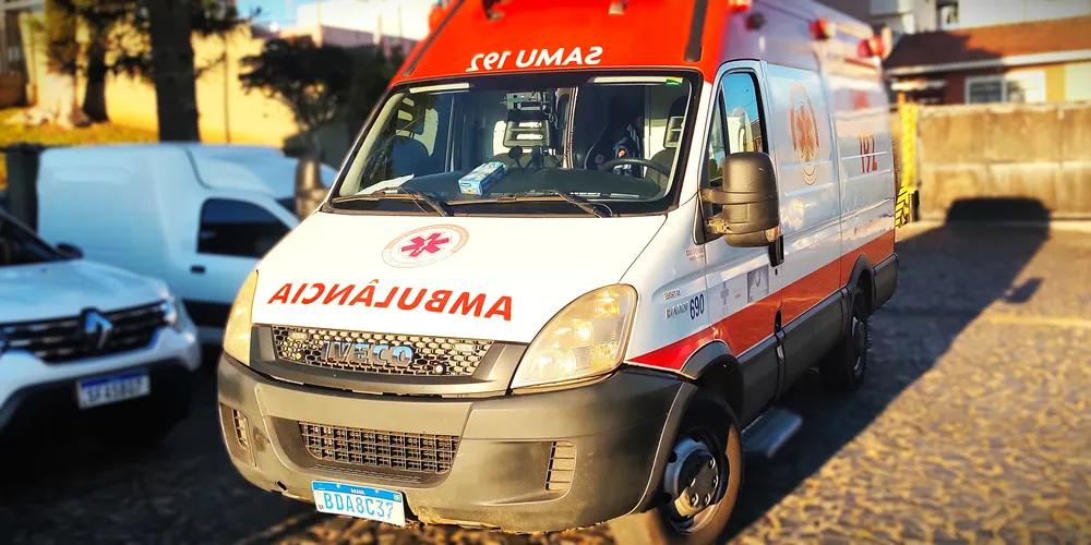 Equipe do Samu foi acionada para a delegacia de Ponta Grossa