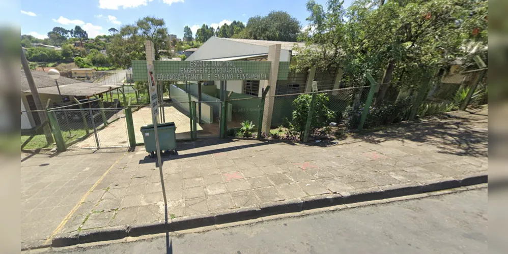 Escola fica na Rua Presciliano Negrão