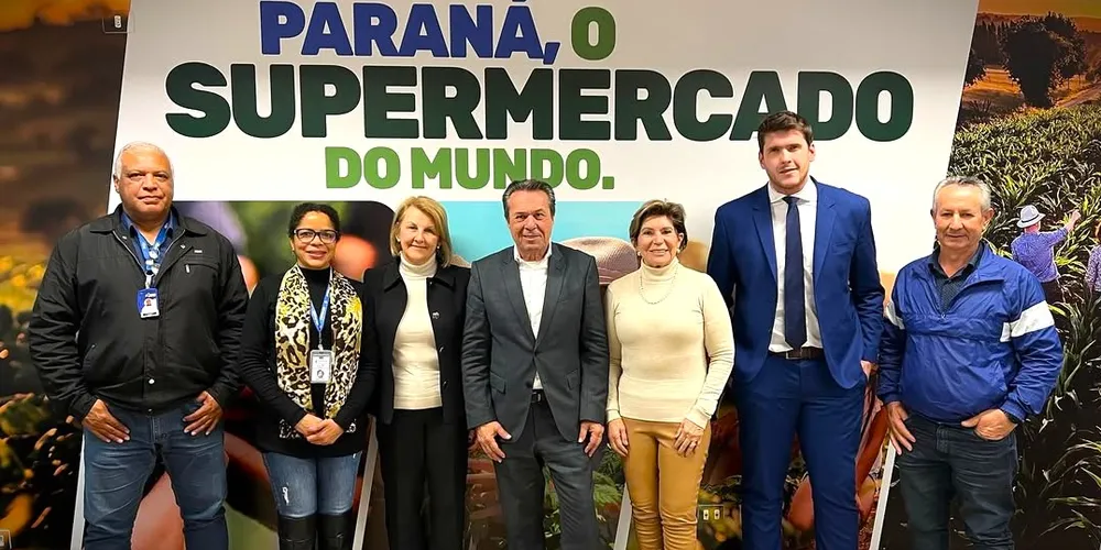 Lideranças que participaram da reunião que confirmou os investimentos