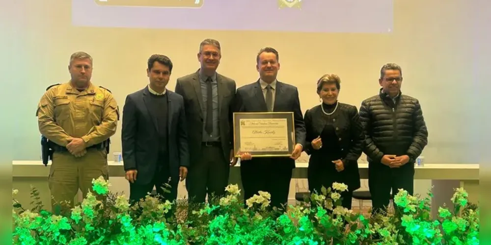 Alexandre Curi (PSD),  Julio Küller (MDB) e Elizabeth Schmidt (UNIÃO)