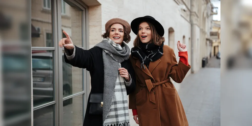 Looks de inverno podem ser montados com as roupas que já tem em casa; consultora ensina a equilibrar tecidos leves e pesados para formar um visual confortável e cheio de estilo