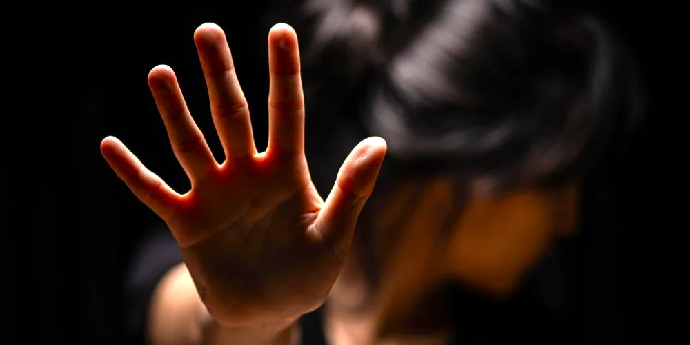 Vítima foi estuprada durante um serviço de falta de energia elétrica