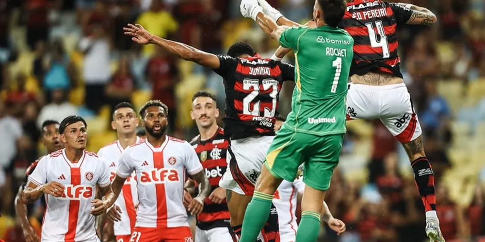 Times se enfrentam hoje à partir das 21h30